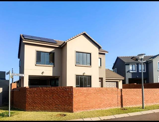 3 BEDROOM HOUSE FOR SALE IN OLYMPUS AH